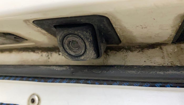 2022 MG HECTOR SHINE 1.5 PETROL TURBO CVT, Petrol, Automatic, 36,025 km, Parking Camera