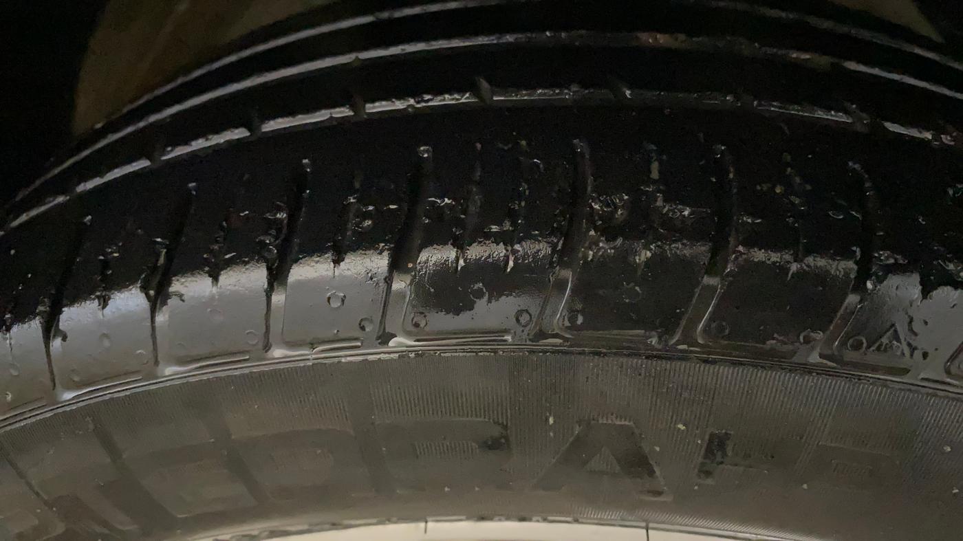 2022 MG HECTOR SHINE 1.5 PETROL TURBO CVT, Petrol, Automatic, 36,095 km, Right Front Tyre Tread