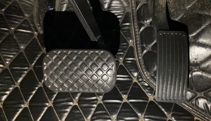 2022 MG HECTOR SHINE 1.5 PETROL TURBO CVT, Petrol, Automatic, 36,025 km, Pedals