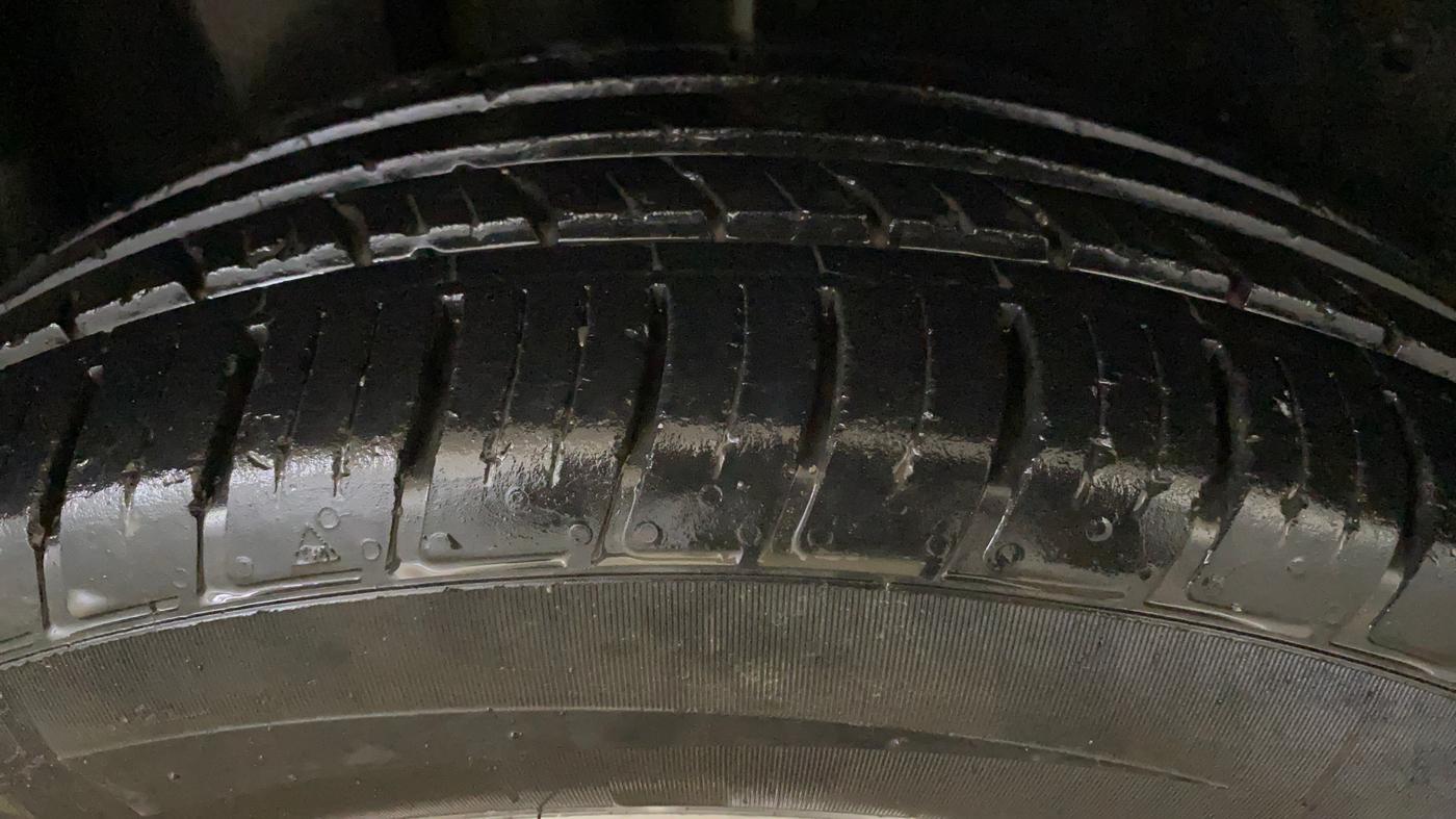 2022 MG HECTOR SHINE 1.5 PETROL TURBO CVT, Petrol, Automatic, 36,095 km, Right Rear Tyre Tread