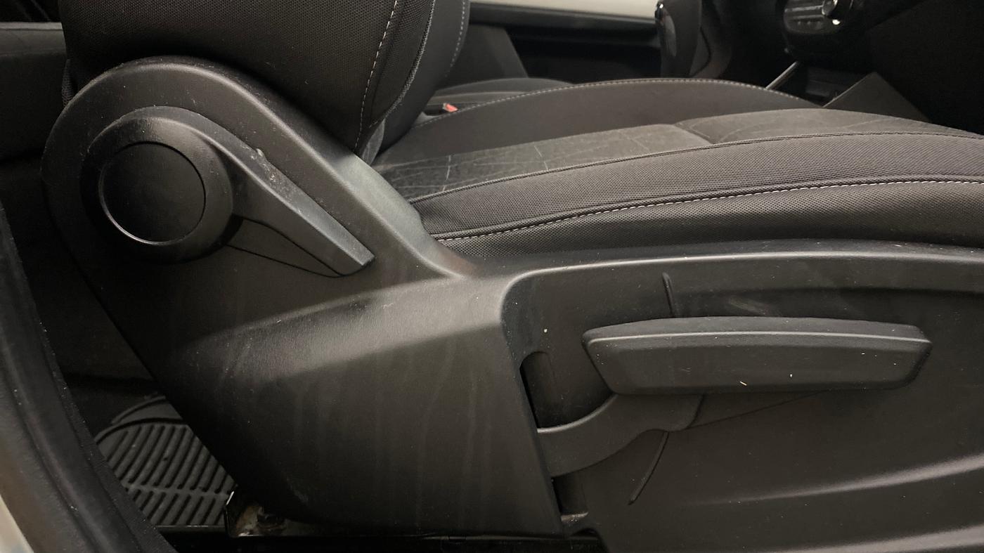 2023 Tata PUNCH CREATIVE AMT 1.2 RTN DUAL TONE, Petrol, Automatic, 61,712 km, Driver Side Adjustment Panel