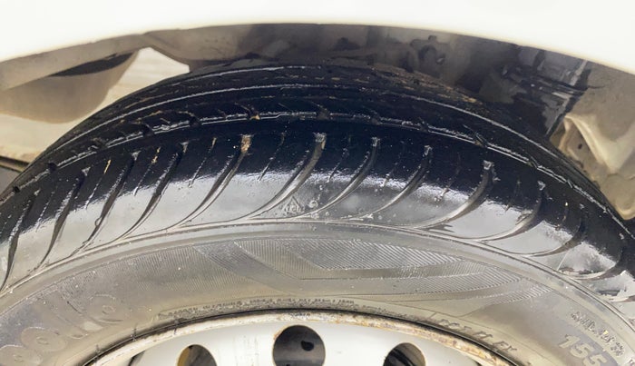 2017 Hyundai Eon ERA + SE, Petrol, Manual, 36,345 km, Left Rear Tyre Tread