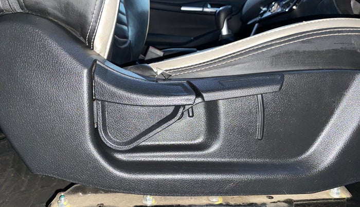 2022 KIA SELTOS HTK 1.5 PETROL, Petrol, Manual, 9,441 km, Driver Side Adjustment Panel