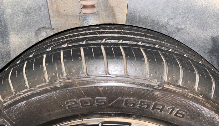 2022 KIA SELTOS HTK 1.5 PETROL, Petrol, Manual, 9,441 km, Right Rear Tyre Tread