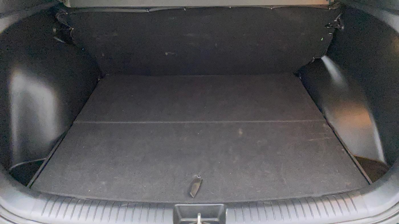 2017 Hyundai Creta 1.4 S CRDI, Diesel, Manual, 93,210 km, Boot Inside