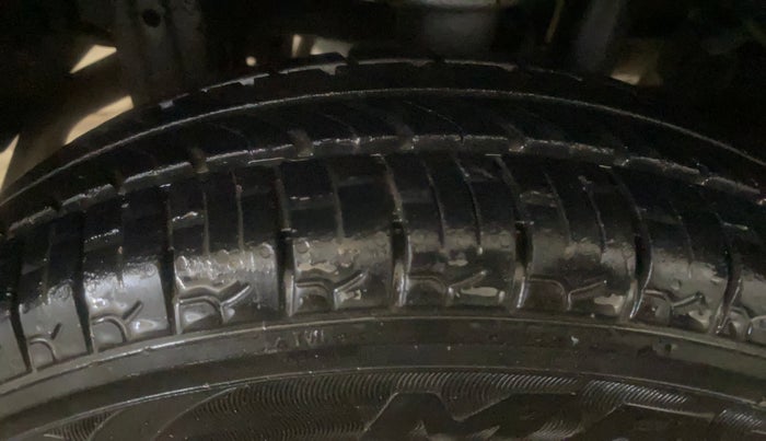 2014 Maruti Alto 800 LXI, Petrol, Manual, 31,792 km, Right Rear Tyre Tread