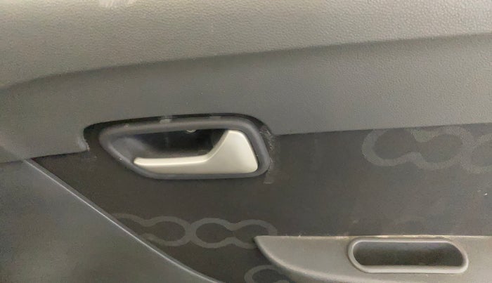 2014 Maruti Alto 800 LXI, Petrol, Manual, 31,792 km, Driver Side Door Panels Control