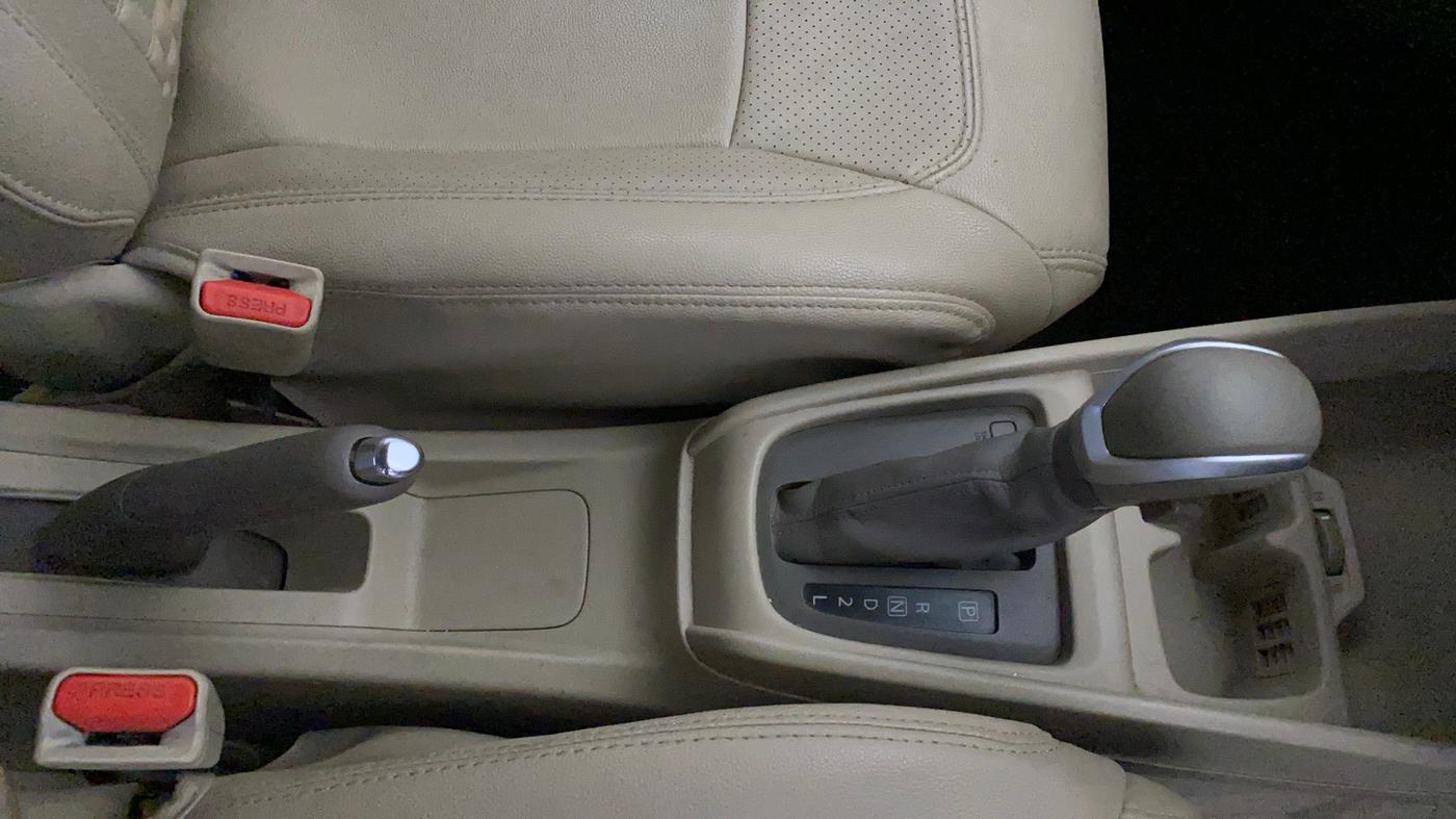2021 Maruti Ertiga VXI AT SHVS, Petrol, Automatic, 20,649 km, Gear Lever