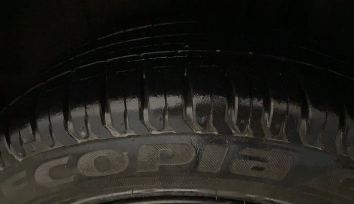 2021 Maruti Ertiga VXI AT SHVS, Petrol, Automatic, 20,649 km, Left Rear Tyre Tread