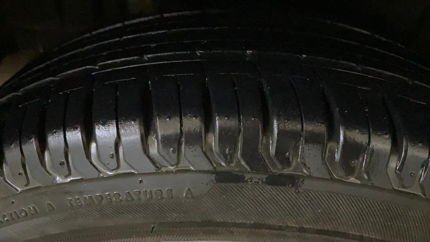 2021 Maruti Ertiga VXI AT SHVS, Petrol, Automatic, 20,649 km, Right Rear Tyre Tread
