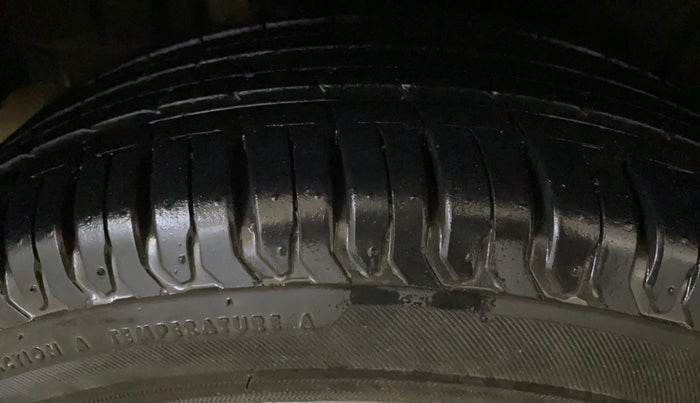 2021 Maruti Ertiga VXI AT SHVS, Petrol, Automatic, 20,649 km, Right Rear Tyre Tread