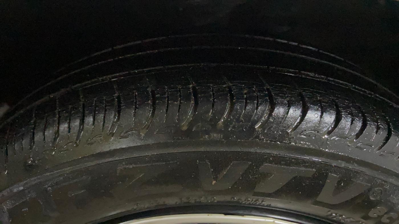 2020 Maruti S PRESSO VXI+, Petrol, Manual, 35,692 km, Right Front Tyre Tread