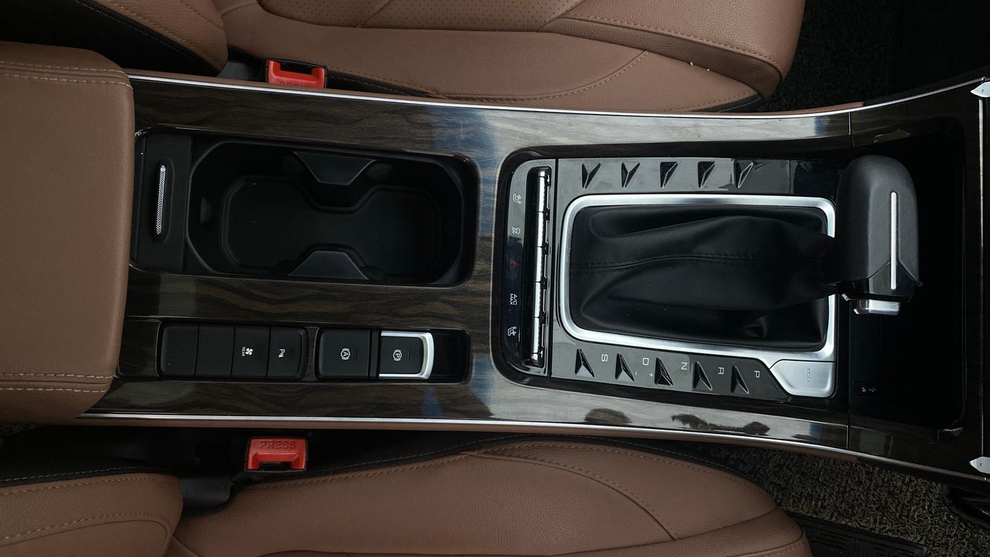2023 MG HECTOR PLUS SAVVY PRO 1.5 TURBO CVT 7 STR, Petrol, Automatic, 62,118 km, Gear Lever