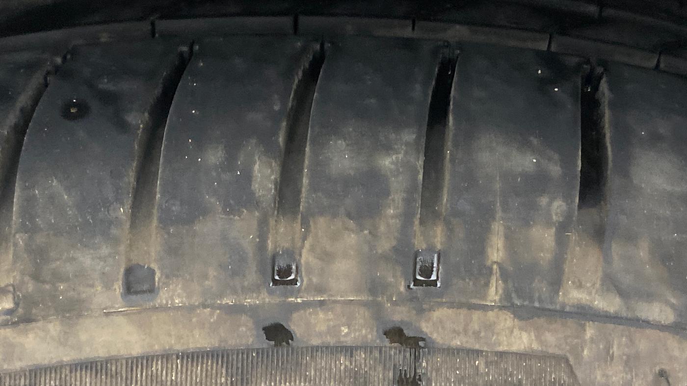2023 MG HECTOR PLUS SAVVY PRO 1.5 TURBO CVT 7 STR, Petrol, Automatic, 62,118 km, Right Rear Tyre Tread