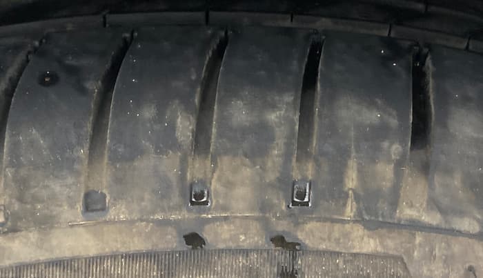 2023 MG HECTOR PLUS SAVVY PRO 1.5 TURBO CVT 7 STR, Petrol, Automatic, 62,118 km, Right Rear Tyre Tread