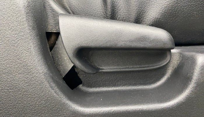 2014 Maruti Wagon R 1.0 VXI, Petrol, Manual, 88,365 km, Driver Side Adjustment Panel