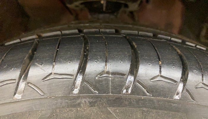 2019 Hyundai Elite i20 ASTA 1.2 (O), Petrol, Manual, 72,090 km, Right Front Tyre Tread