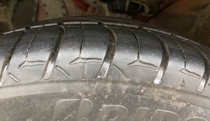 2019 Hyundai Elite i20 ASTA 1.2 (O), Petrol, Manual, 72,090 km, Left Front Tyre Tread