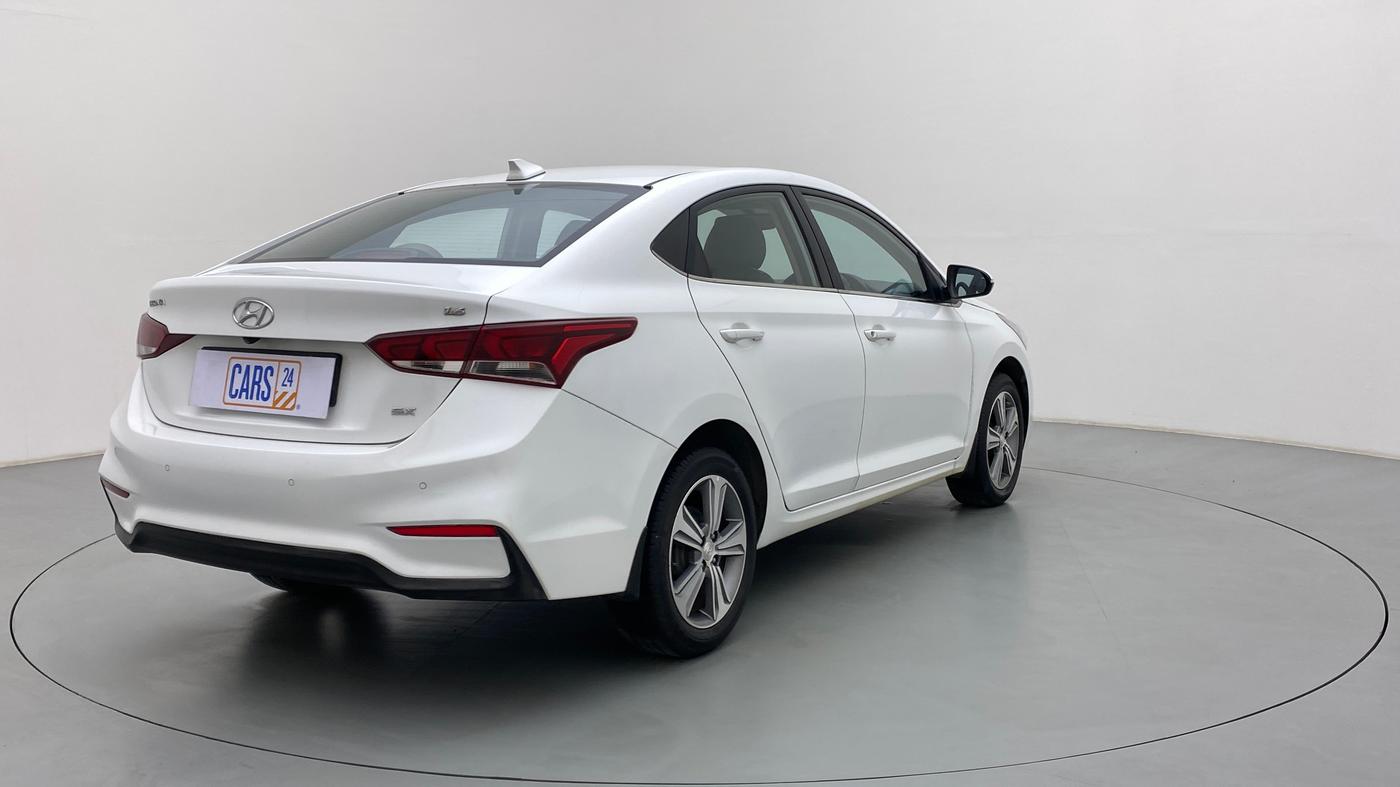 2017 Hyundai Verna 1.6 SX VTVT, Petrol, Manual, 14,161 km, Right Back Diagonal