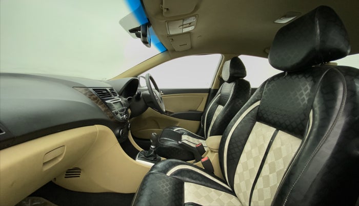 2012 Hyundai Verna FLUIDIC 1.6 VTVT EX, Petrol, Manual, 59,119 km, Right Side Front Door Cabin