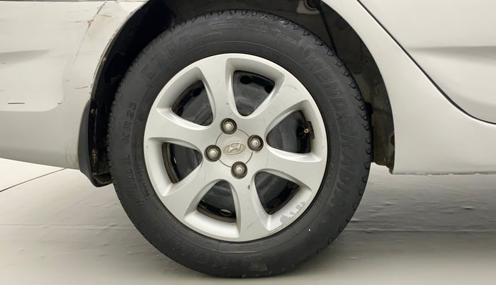 2012 Hyundai Verna FLUIDIC 1.6 VTVT EX, Petrol, Manual, 59,119 km, Right Rear Wheel