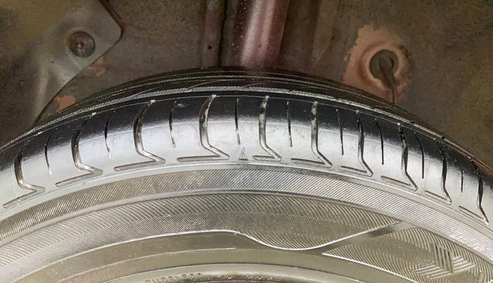 2016 Hyundai Elite i20 SPORTZ 1.4 CRDI, Diesel, Manual, 73,206 km, Right Rear Tyre Tread