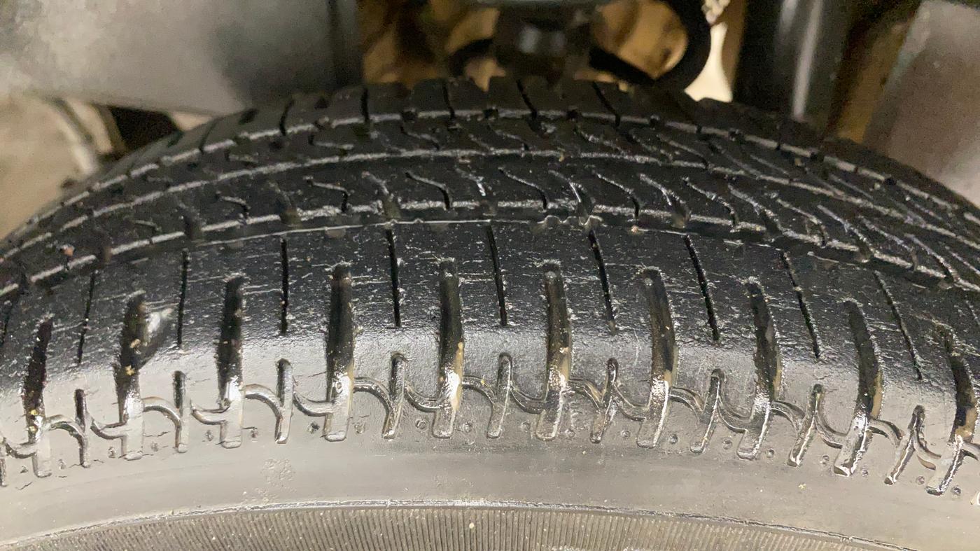 2015 Tata Nano TWIST XTA, Petrol, Automatic, 46,267 km, Left Rear Tyre Tread
