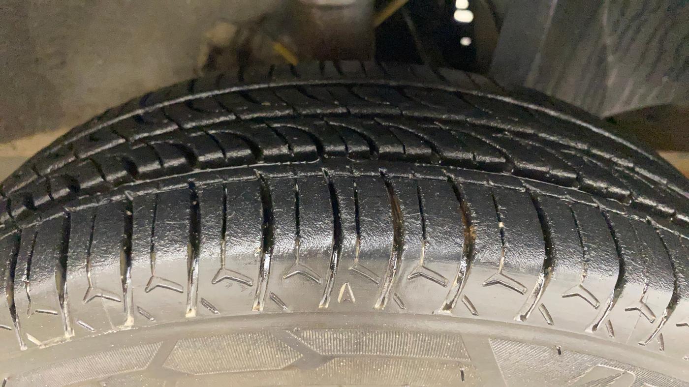 2015 Tata Nano TWIST XTA, Petrol, Automatic, 46,267 km, Right Front Tyre Tread