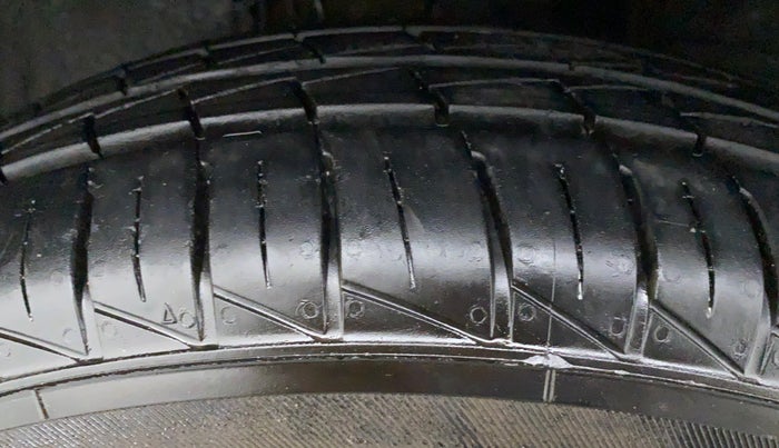 2021 Maruti Alto LXI OPT, Petrol, Manual, 9,718 km, Left Rear Tyre Tread
