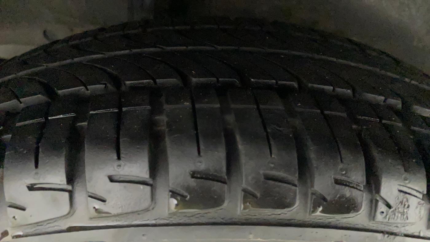 2018 Honda Jazz 1.2L I-VTEC V CVT, Petrol, Automatic, 21,319 km, Right Rear Tyre Tread