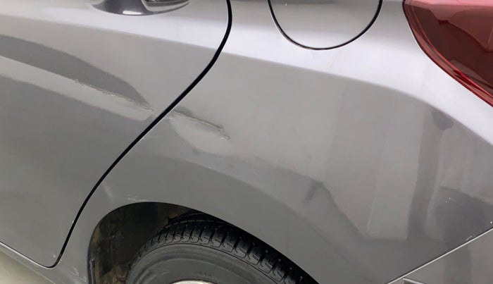 2018 Honda Jazz 1.2L I-VTEC V CVT, Petrol, Automatic, 21,319 km, Left quarter panel - Minor scratches