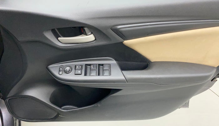 2018 Honda Jazz 1.2L I-VTEC V CVT, Petrol, Automatic, 21,319 km, Driver Side Door Panels Control