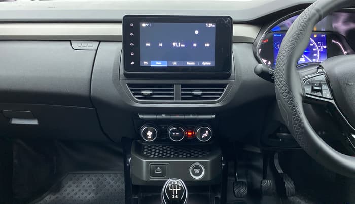 2021 Renault Kiger RXZ 1.0 MT, Petrol, Manual, 4,626 km, Air Conditioner