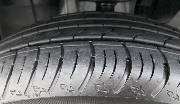 2021 Renault Kiger RXZ 1.0 MT, Petrol, Manual, 4,626 km, Left Front Tyre Tread