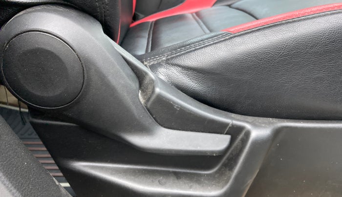 2020 Maruti New Wagon-R VXI 1.2 AMT, Petrol, Automatic, 43,112 km, Driver Side Adjustment Panel