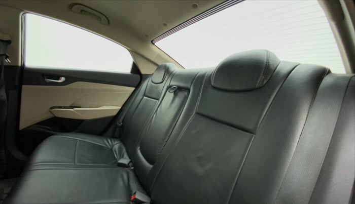 2019 Hyundai Verna 1.6 VTVT SX, Petrol, Manual, 70,668 km, Right Side Rear Door Cabin