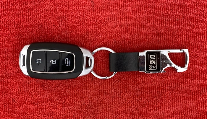 2019 Hyundai Verna 1.6 VTVT SX, Petrol, Manual, 70,668 km, Key Close Up