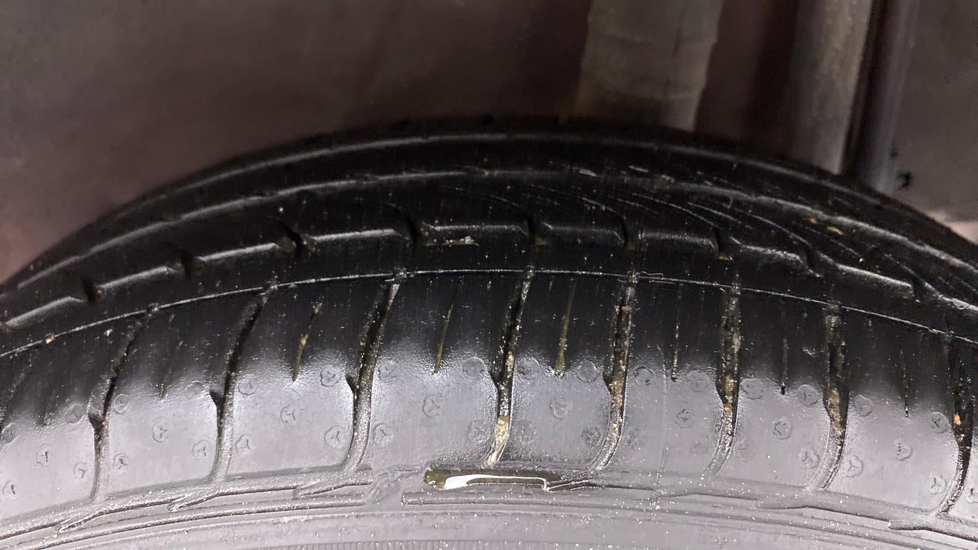 2015 Nissan Micra XL CVT, Petrol, Automatic, 23,715 km, Left Rear Tyre Tread
