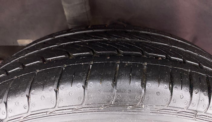 2015 Nissan Micra XL CVT, Petrol, Automatic, 23,715 km, Right Rear Tyre Tread