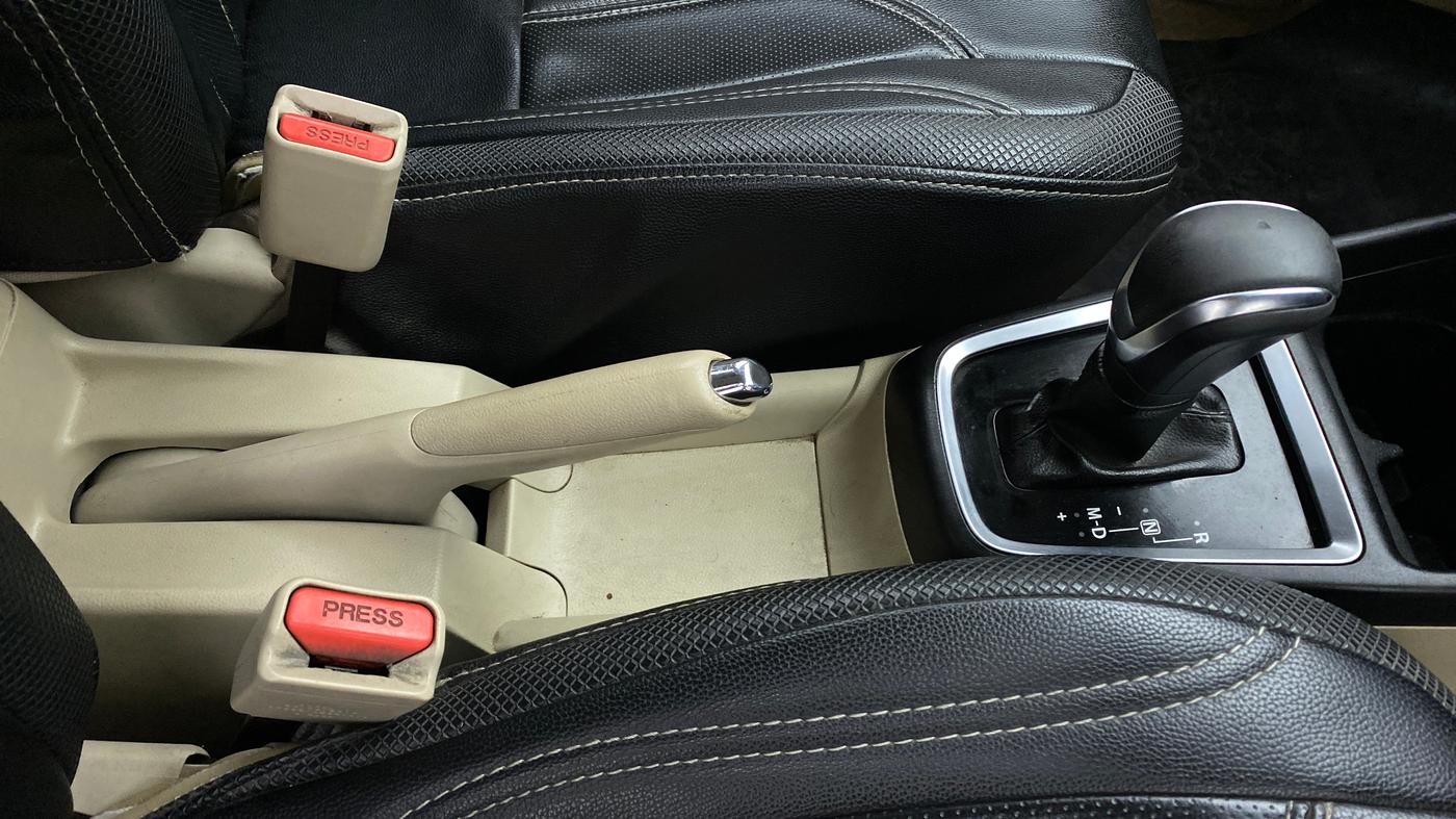 2017 Maruti Dzire ZXI Plus AMT, Petrol, Automatic, 76,239 km, Gear Lever