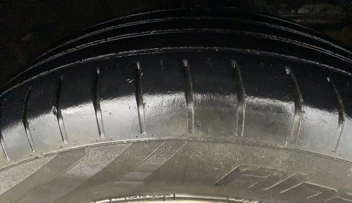 2018 Maruti Baleno DELTA CVT PETROL 1.2, CNG, Automatic, 95,462 km, Right Front Tyre Tread