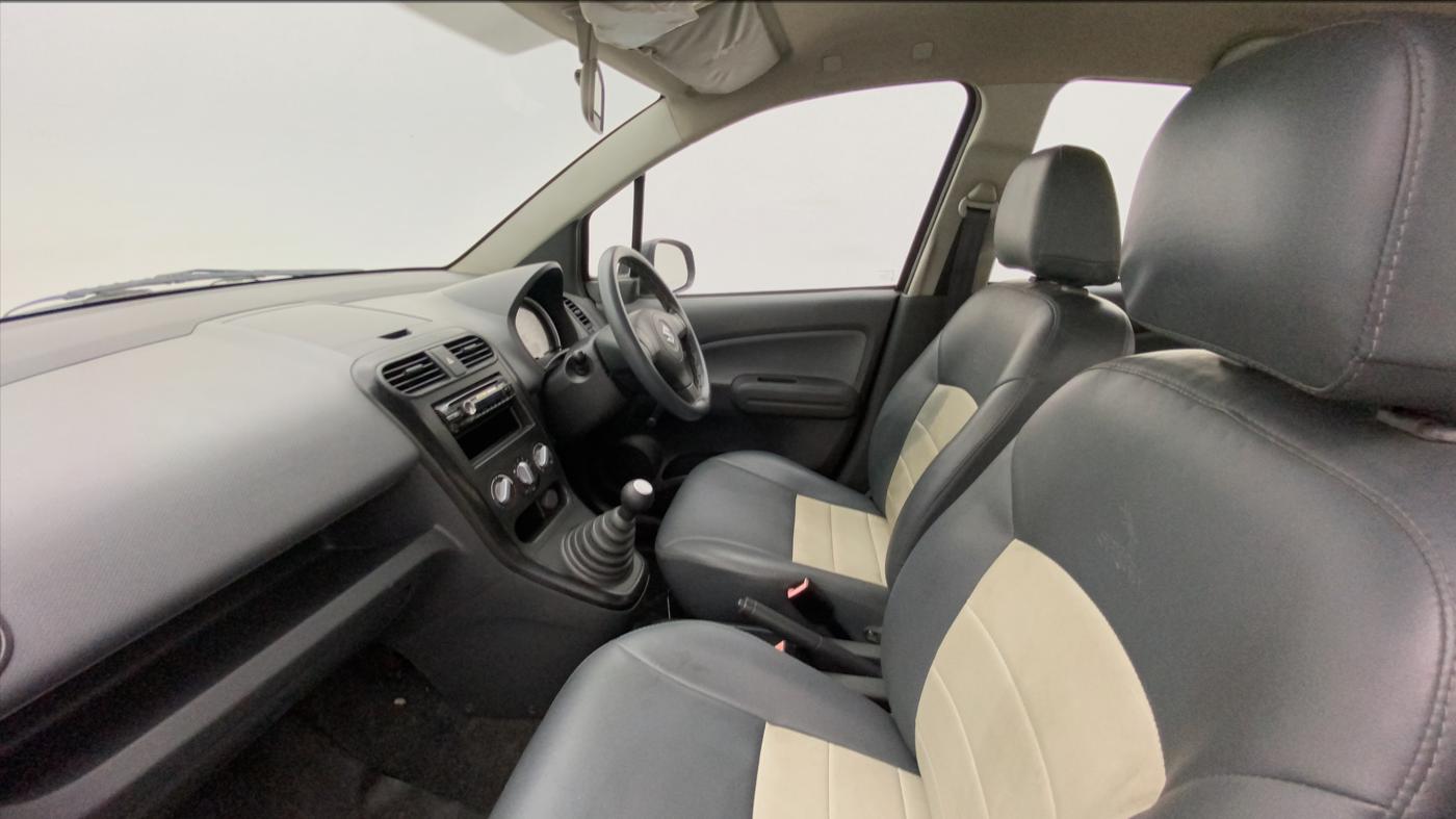 2011 Maruti Ritz LXI, Petrol, Manual, 33,945 km, Right Side Front Door Cabin
