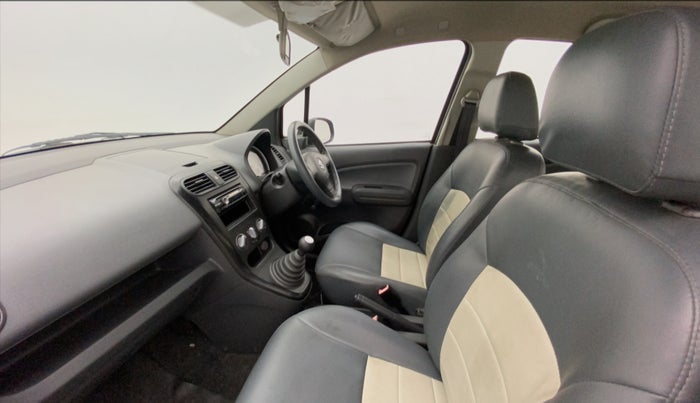 2011 Maruti Ritz LXI, Petrol, Manual, 33,945 km, Right Side Front Door Cabin