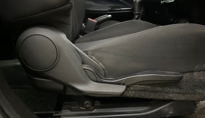 2022 Maruti Baleno ALPHA PETROL 1.2, Petrol, Manual, 38,174 km, Driver Side Adjustment Panel