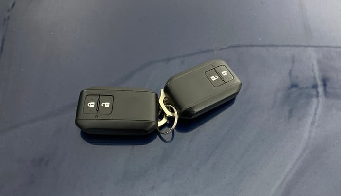 2022 Maruti Baleno ALPHA PETROL 1.2, Petrol, Manual, 38,174 km, Key Close Up