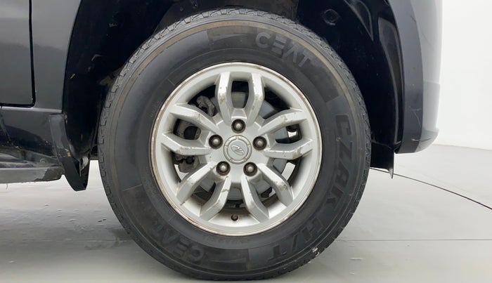 2017 Mahindra TUV300 T8, Diesel, Manual, 48,858 km, Right Front Wheel