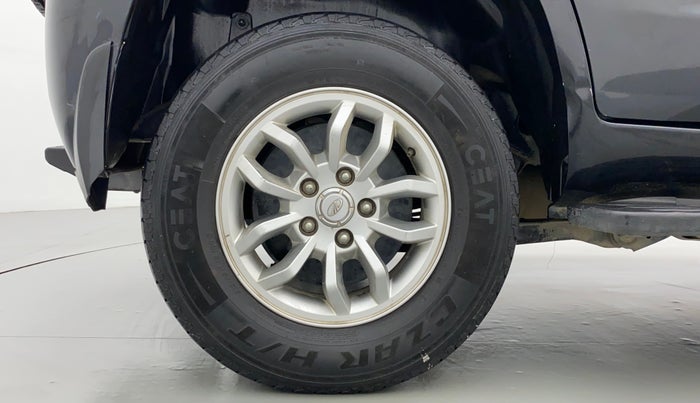 2017 Mahindra TUV300 T8, Diesel, Manual, 48,858 km, Right Rear Wheel