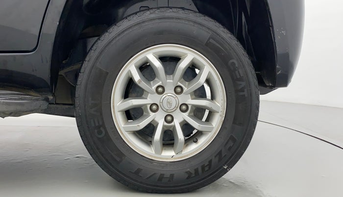 2017 Mahindra TUV300 T8, Diesel, Manual, 48,858 km, Left Rear Wheel