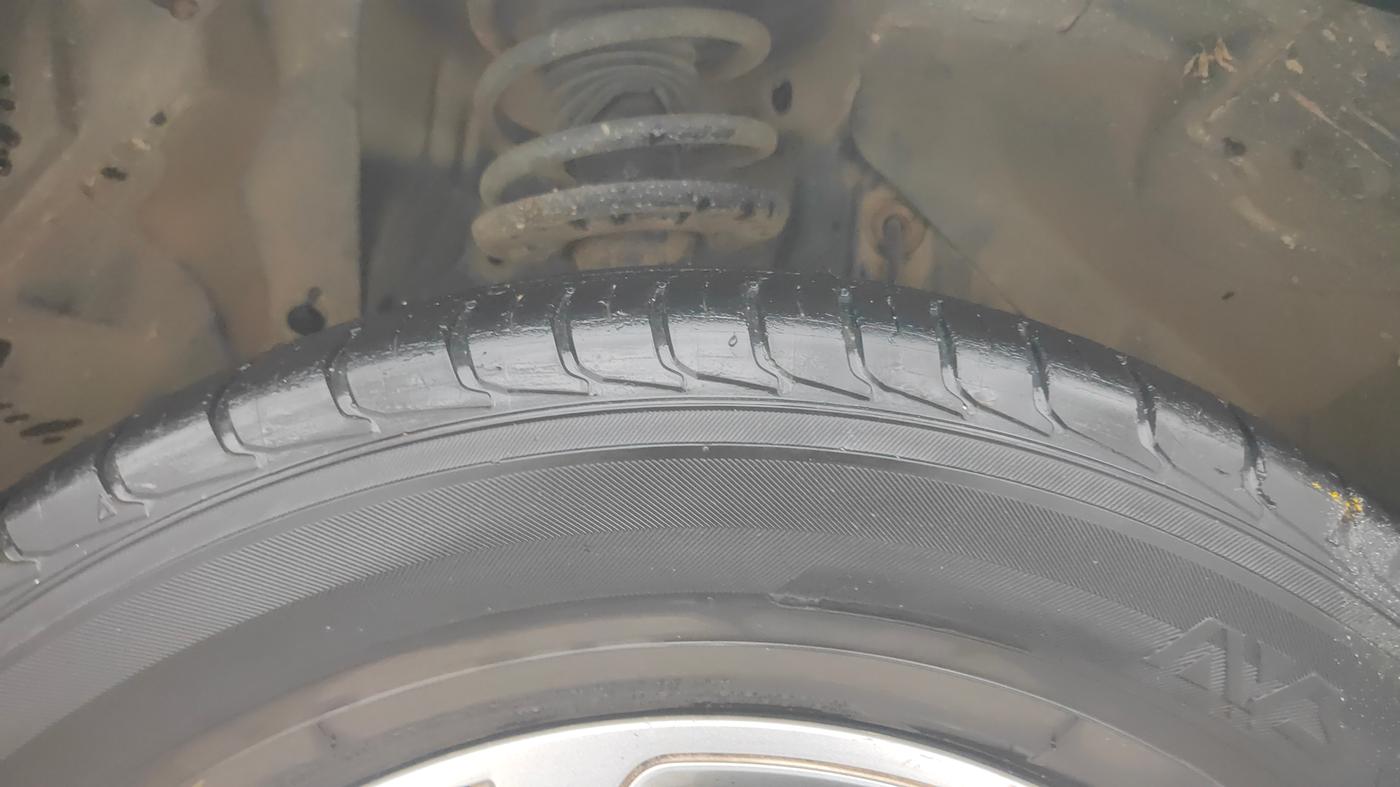 2019 Maruti Vitara Brezza ZDI AMT, Diesel, Automatic, 1,22,882 km, Right Front Tyre Tread