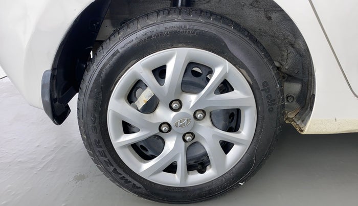 2017 Hyundai Grand i10 Magna 1.2 AT  VTVT, Petrol, Automatic, 43,146 km, Right Rear Wheel
